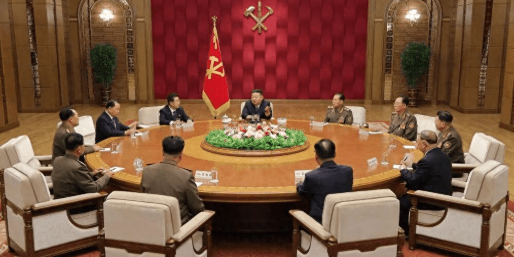 金正恩主持会议 朝鲜最高军事领导层现重大调整