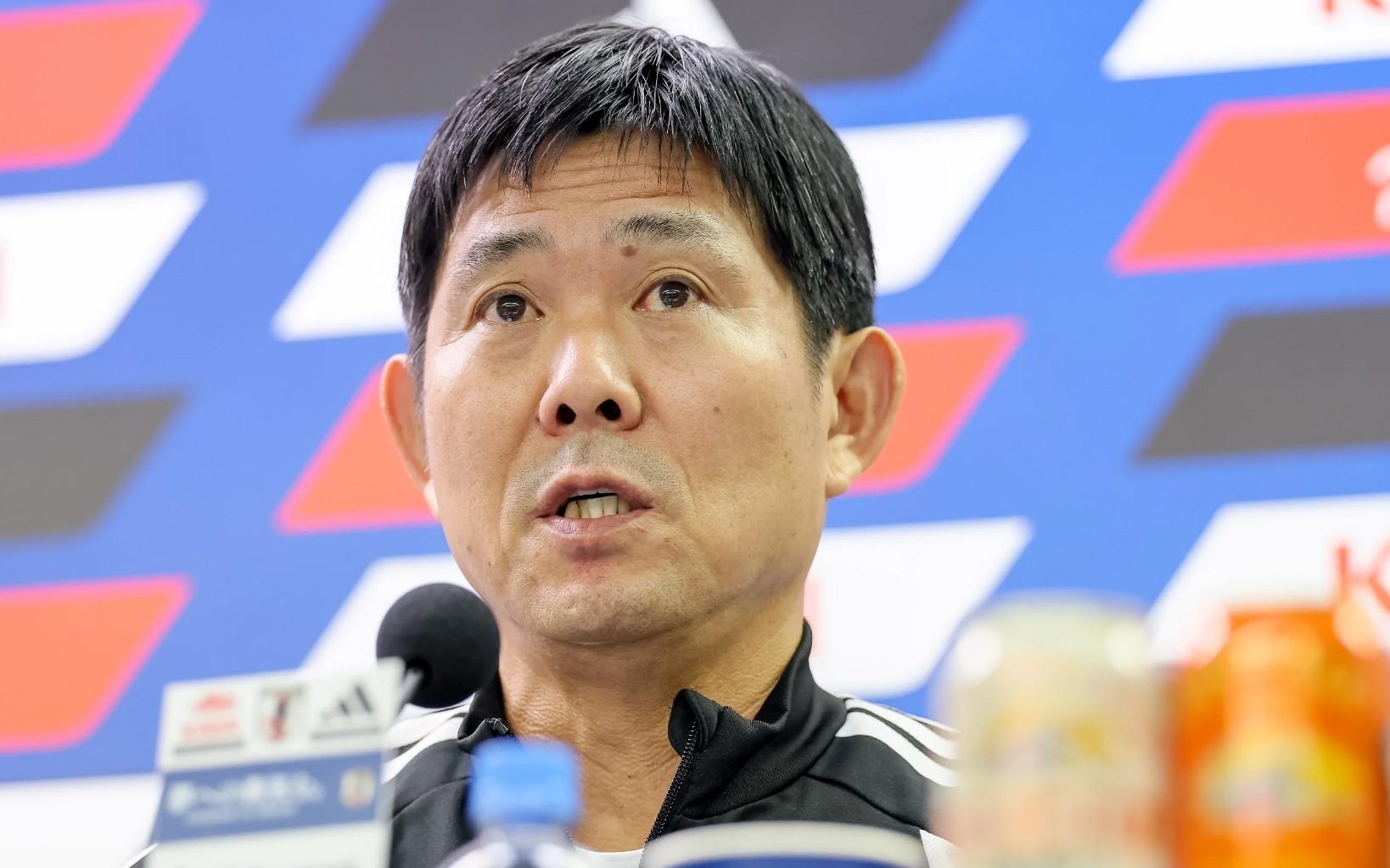 日本战乌拉圭首发预测：盐贝健人突前，佐野兄弟携手出战