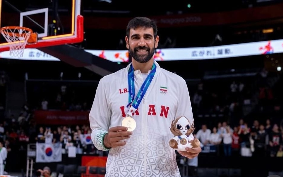 伊朗男篮队长：我们的球馆被炸坏，一度有两个月不能训练