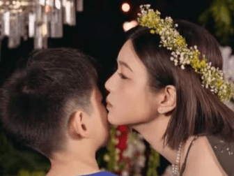 陈妍希也没想到，与前夫陈晓生下的9岁儿子，如今竟成她唯一依靠