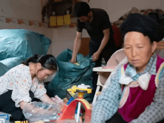 两幼童遭胡蜂蜇亡 家属：养蜂人说我们拿这个事博流量